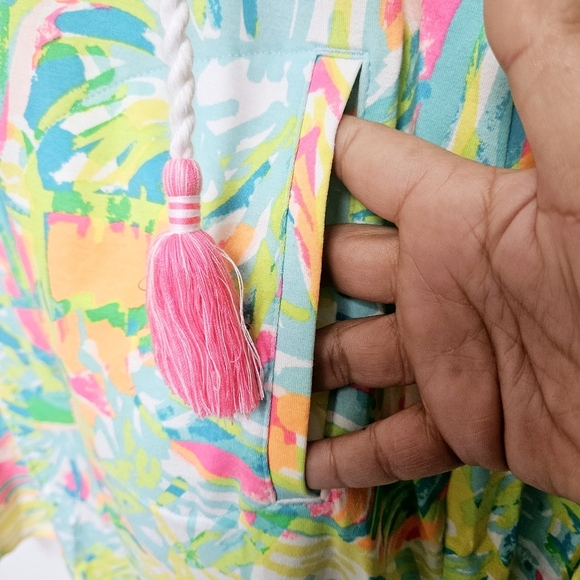 Lily Pulitzer Sz XS Rylie UPF Hooded Cover Up Sea Salt & Sunrope Tassel Dress - Picture 6 of 13